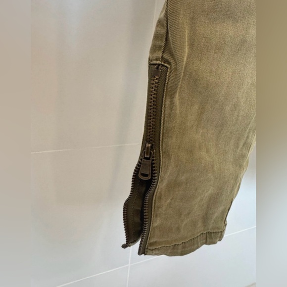 H&M L.O.G.G. Olive Green Cargo Pants Size 6 - Picture 3 of 8